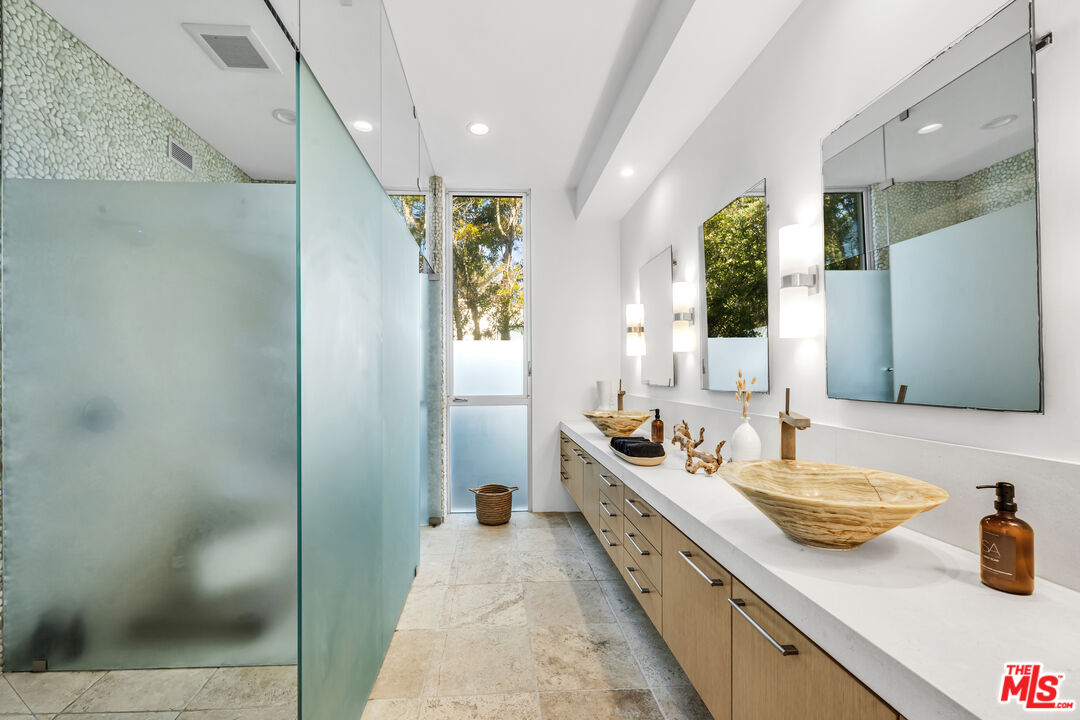 25102 Malibu Road Malibu, CA 90265 - Photo 14 of 36