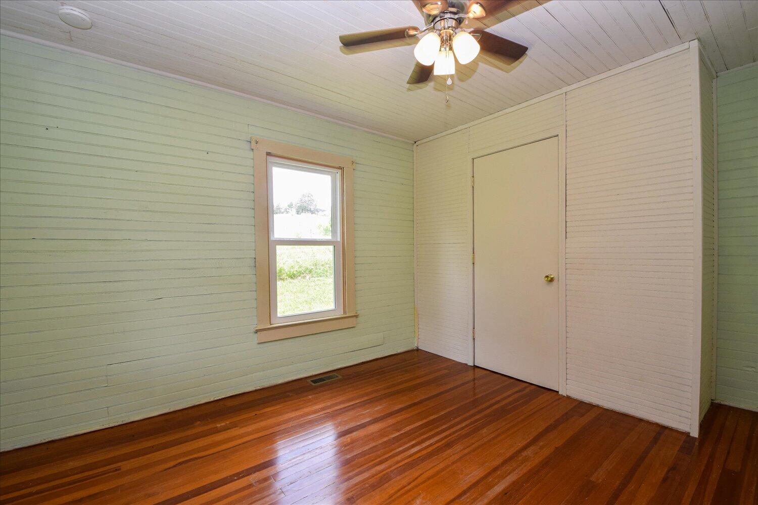 8580 Blacksburg Road Catawba, VA 24070 - Photo 13 of 50 13-8580 Blacksburg-13
