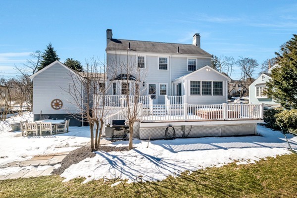 37 Pierrepont Road Winchester, MA 01890 - Photo 17 of 17 Gallery Image 17