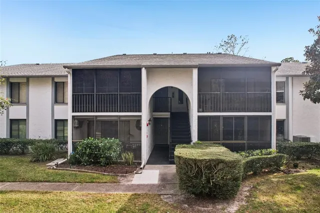 $134,900 | 1290 Pine Ridge Circle East, Unit F2, Tarpon Springs, FL 34688