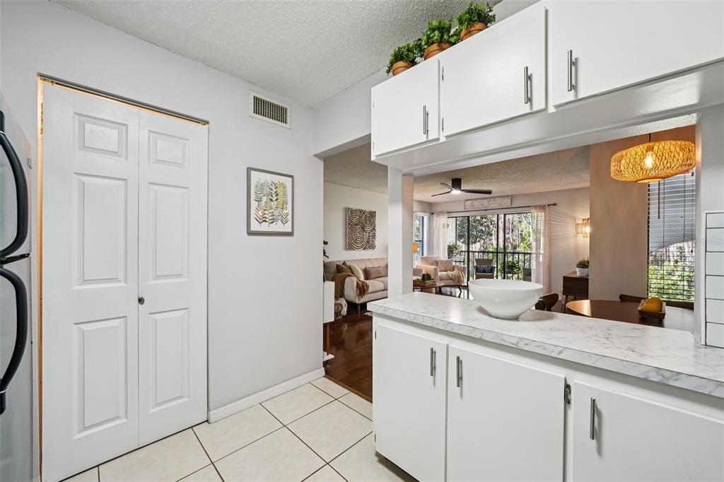 1290 Pine Ridge Circle East, Unit F2 Tarpon Springs, FL 34688 - Photo 20 of 65