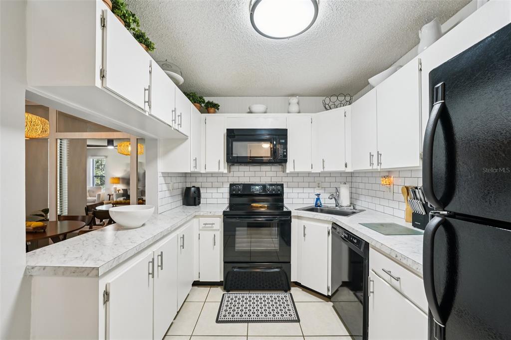 1290 Pine Ridge Circle East, Unit F2 Tarpon Springs, FL 34688 - Photo 22 of 65