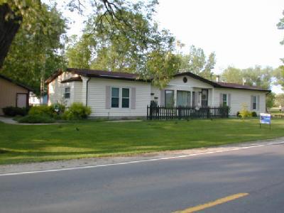 22588 Michigan Avenue Three Rivers, MI 49093 - Photo 1 of 1 Primary Photo