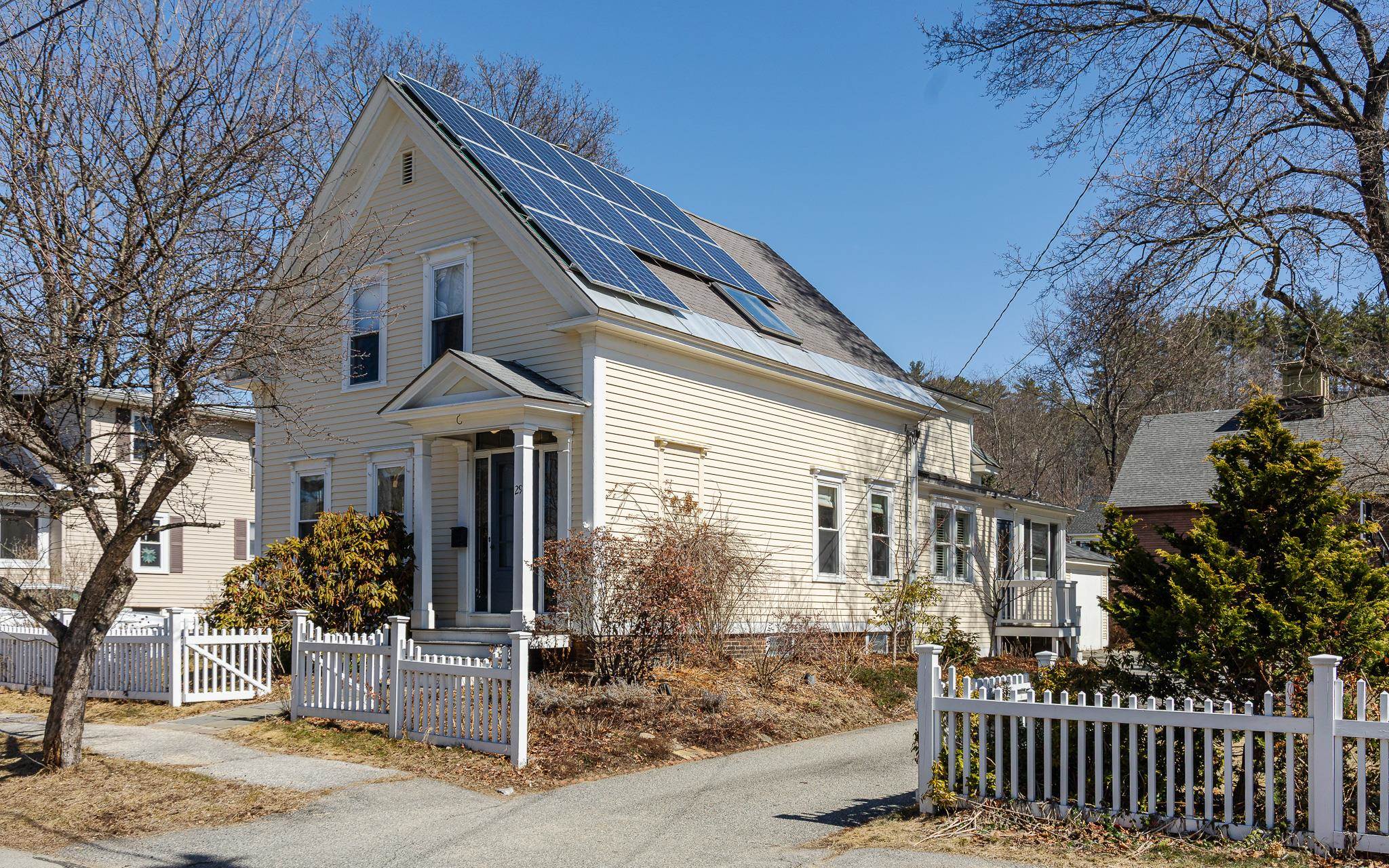 29 Grant Street Keene, NH 03431 - Photo 3 of 60