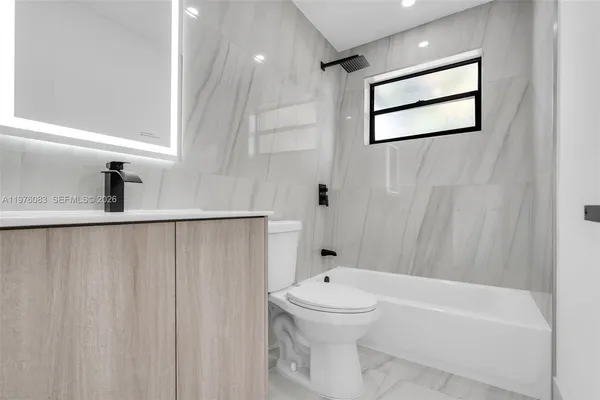 $605,000 | 1005 West 36th Place, Hialeah, FL 33012