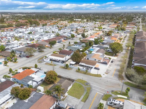 $605,000 | 1005 West 36th Place, Hialeah, FL 33012