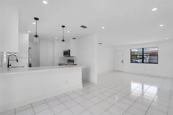 $605,000 | 1005 West 36th Place, Hialeah, FL 33012