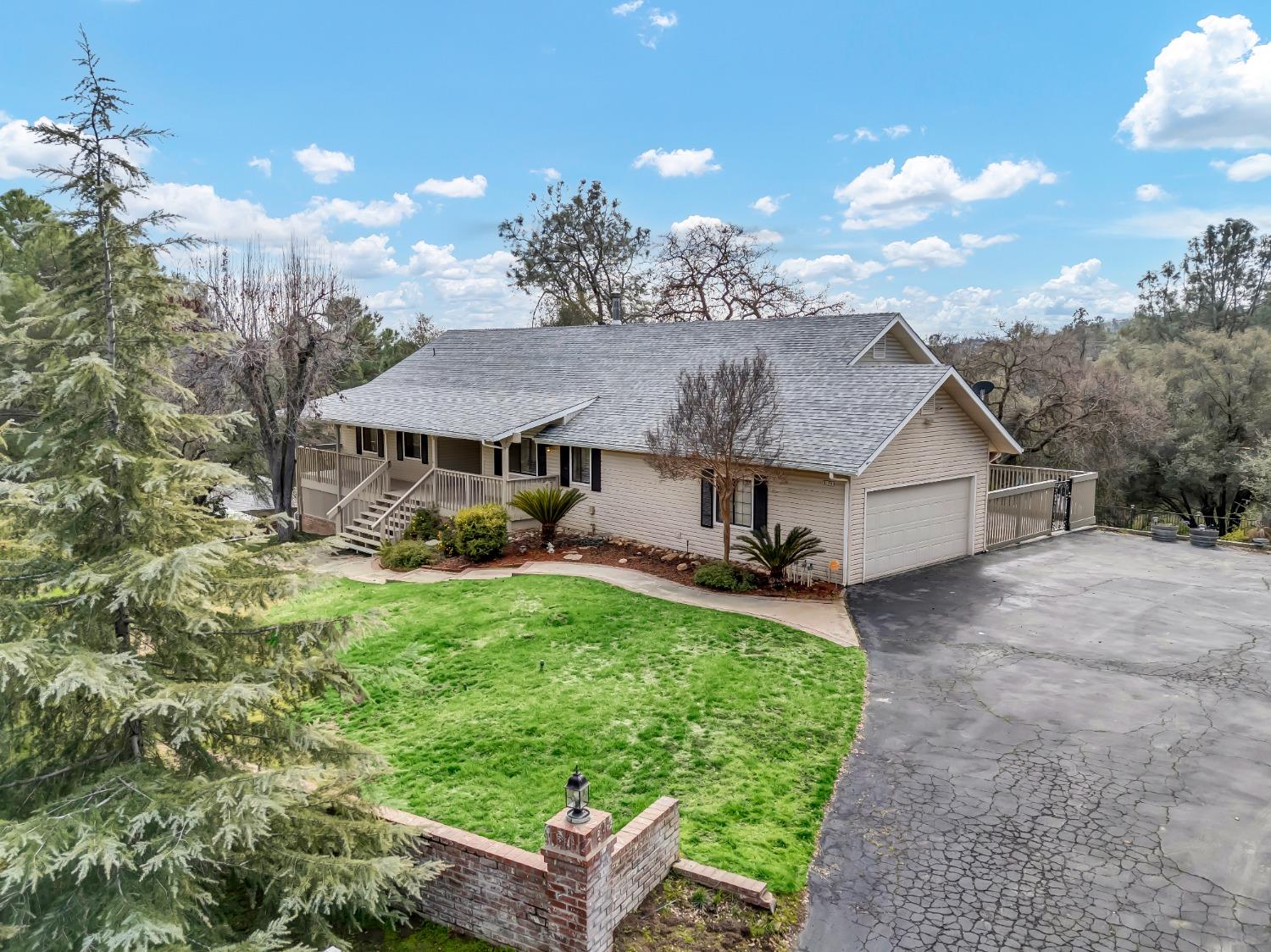 31174 Revis Road Coarsegold, CA 93614 - Photo 3 of 56 Gallery Image 3