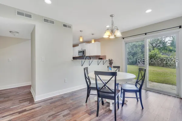 $2,900 | 715 State Rd S-7-721, Beaufort, SC 29906