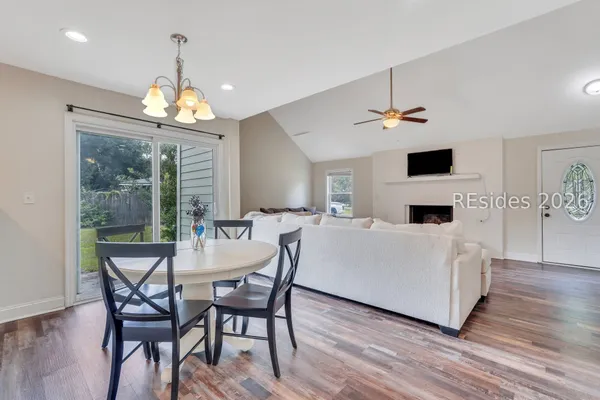 $2,900 | 715 State Rd S-7-721, Beaufort, SC 29906