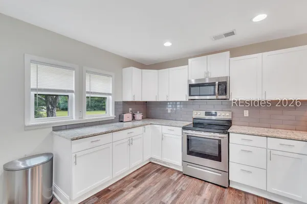 $2,900 | 715 State Rd S-7-721, Beaufort, SC 29906