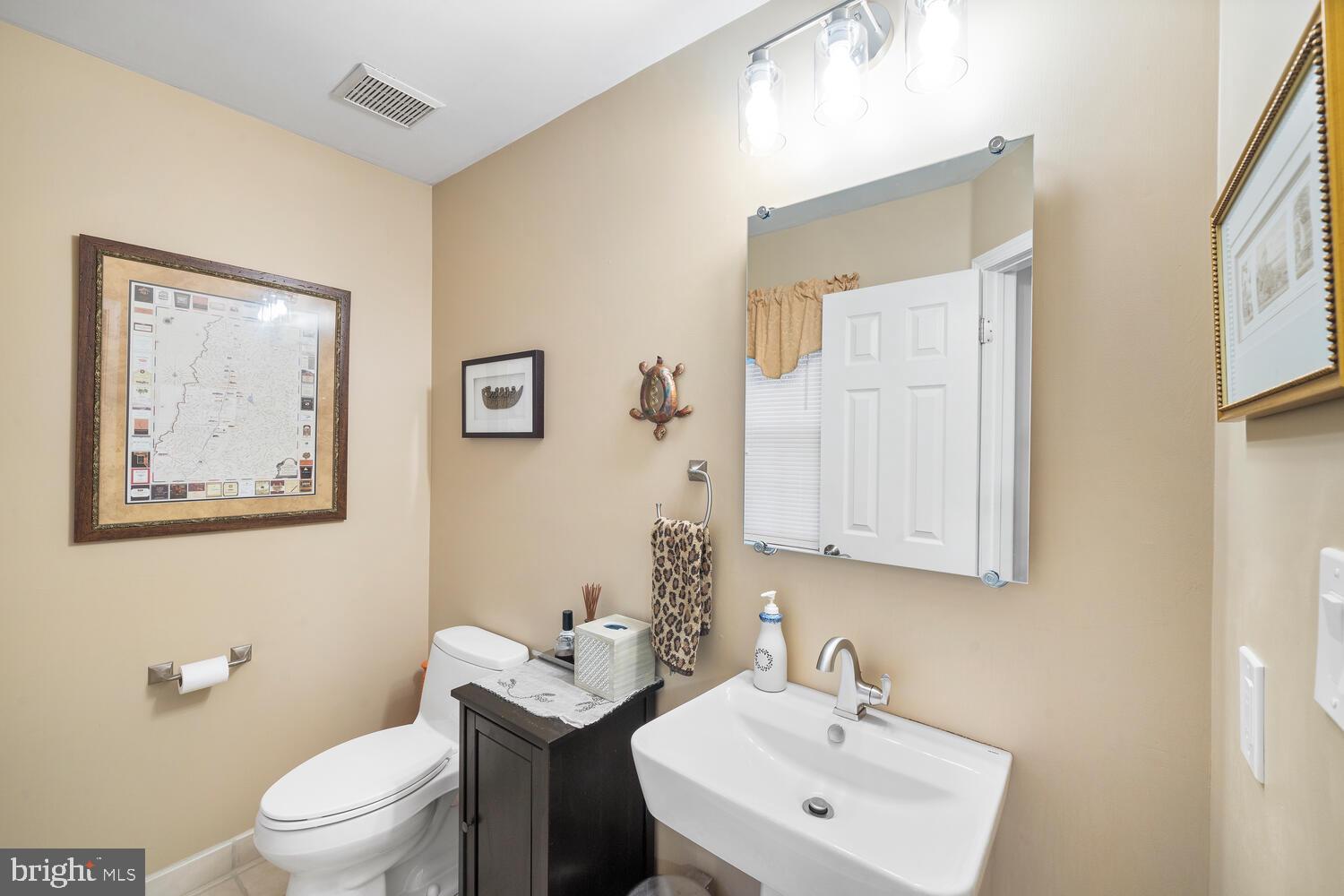 1665 Covington Road Yardley, PA 19067 - Photo 11 of 25 Powder Room_1st Floor