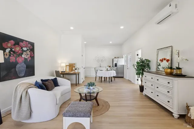 $879,000 | 368 Bonnie Court, Rohnert Park, CA 94928