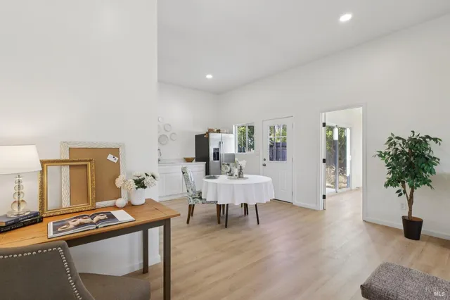 $879,000 | 368 Bonnie Court, Rohnert Park, CA 94928