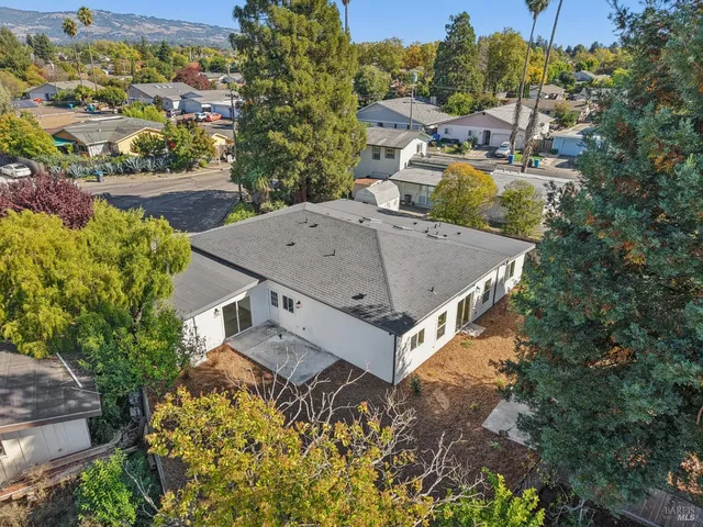 $879,000 | 368 Bonnie Court, Rohnert Park, CA 94928