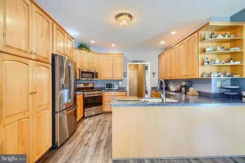 $589,900 | 5320 Burreed Court, Waldorf, MD 20601