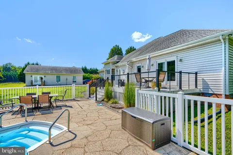 $589,900 | 5320 Burreed Court, Waldorf, MD 20601