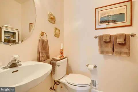 $589,900 | 5320 Burreed Court, Waldorf, MD 20601