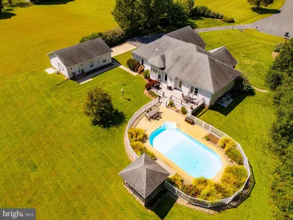 $589,900 | 5320 Burreed Court, Waldorf, MD 20601