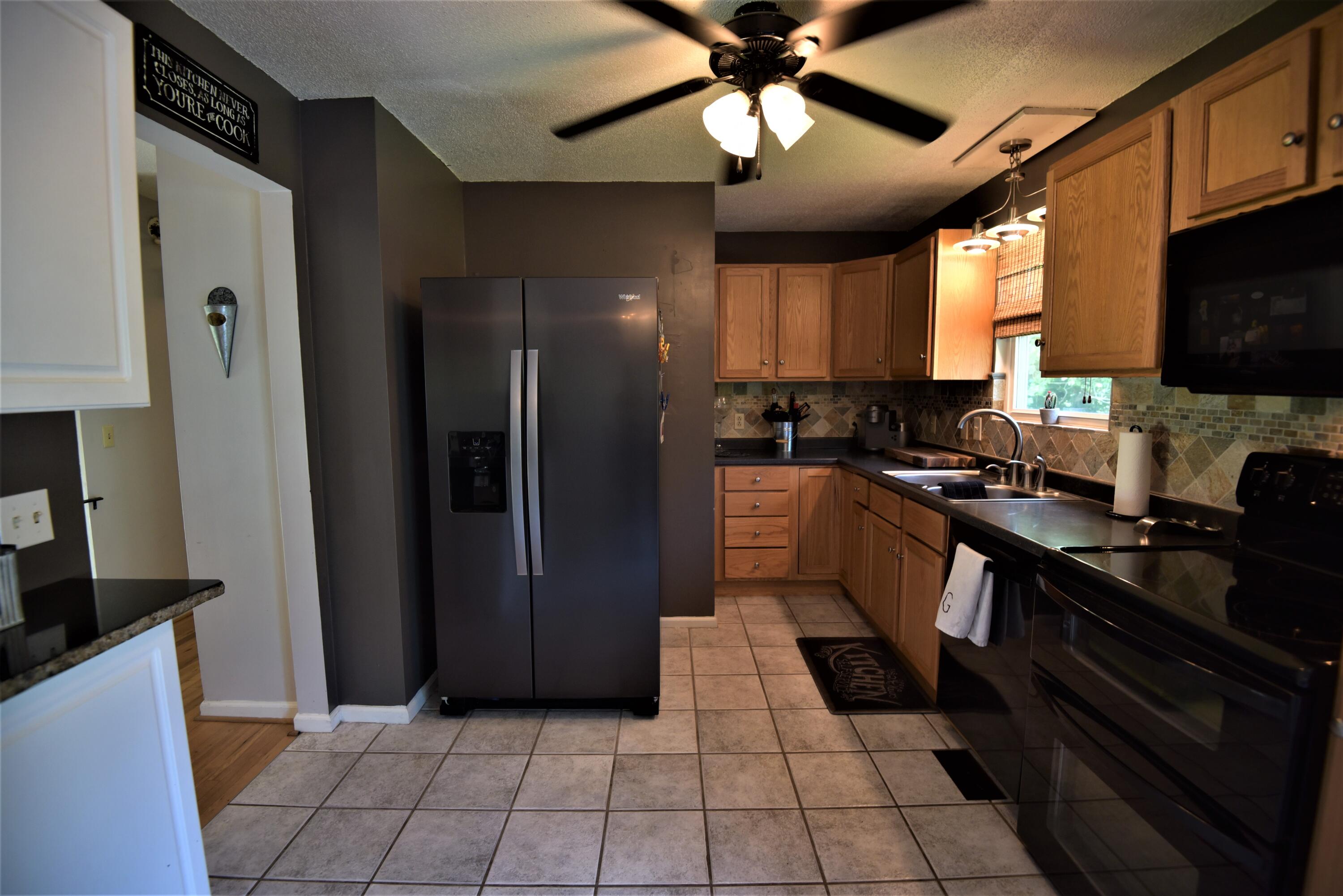 1503 North Chester Road Hixson, TN 37343 - Photo 17 of 50 kitchen