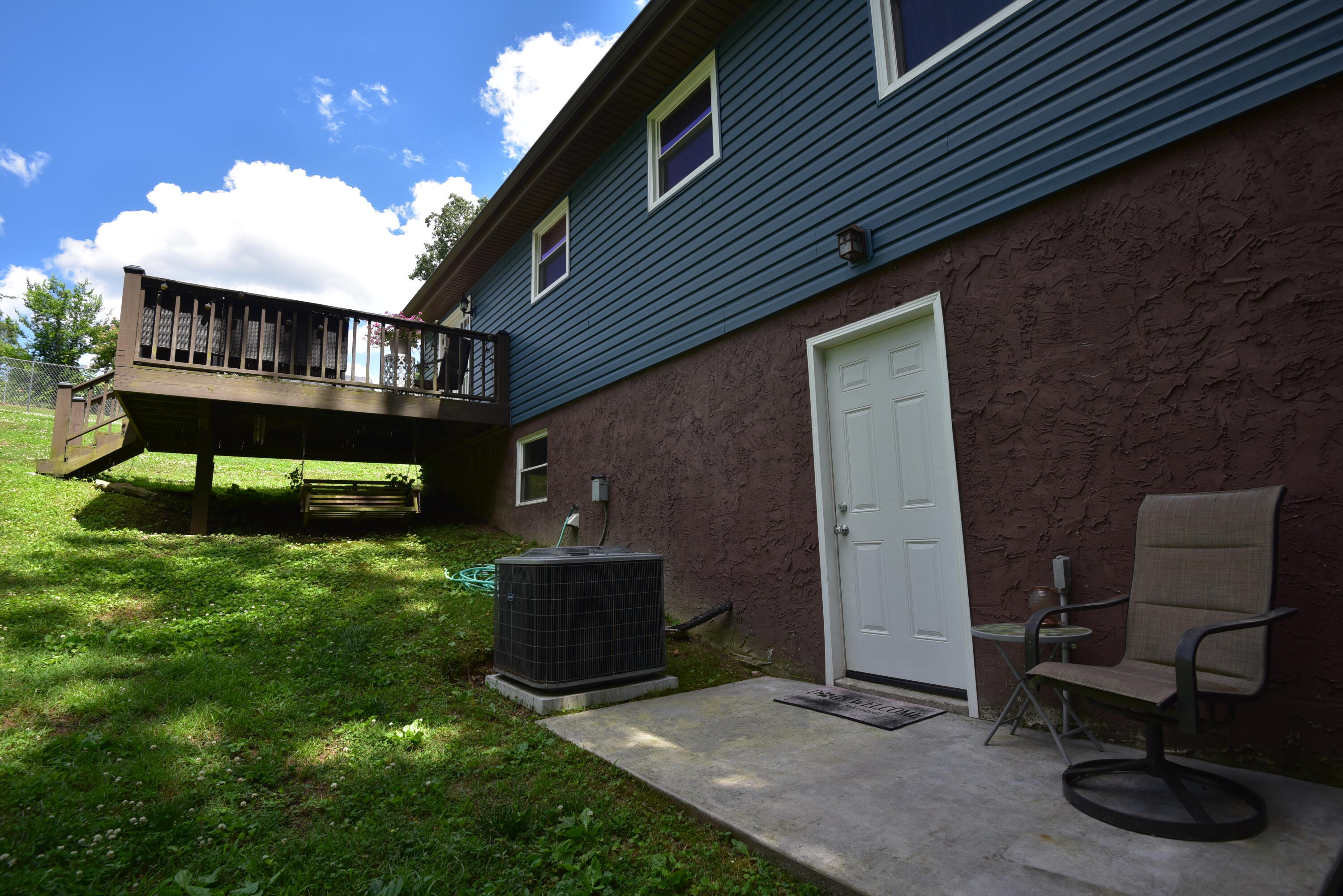 1503 North Chester Road Hixson, TN 37343 - Photo 44 of 50 back porch