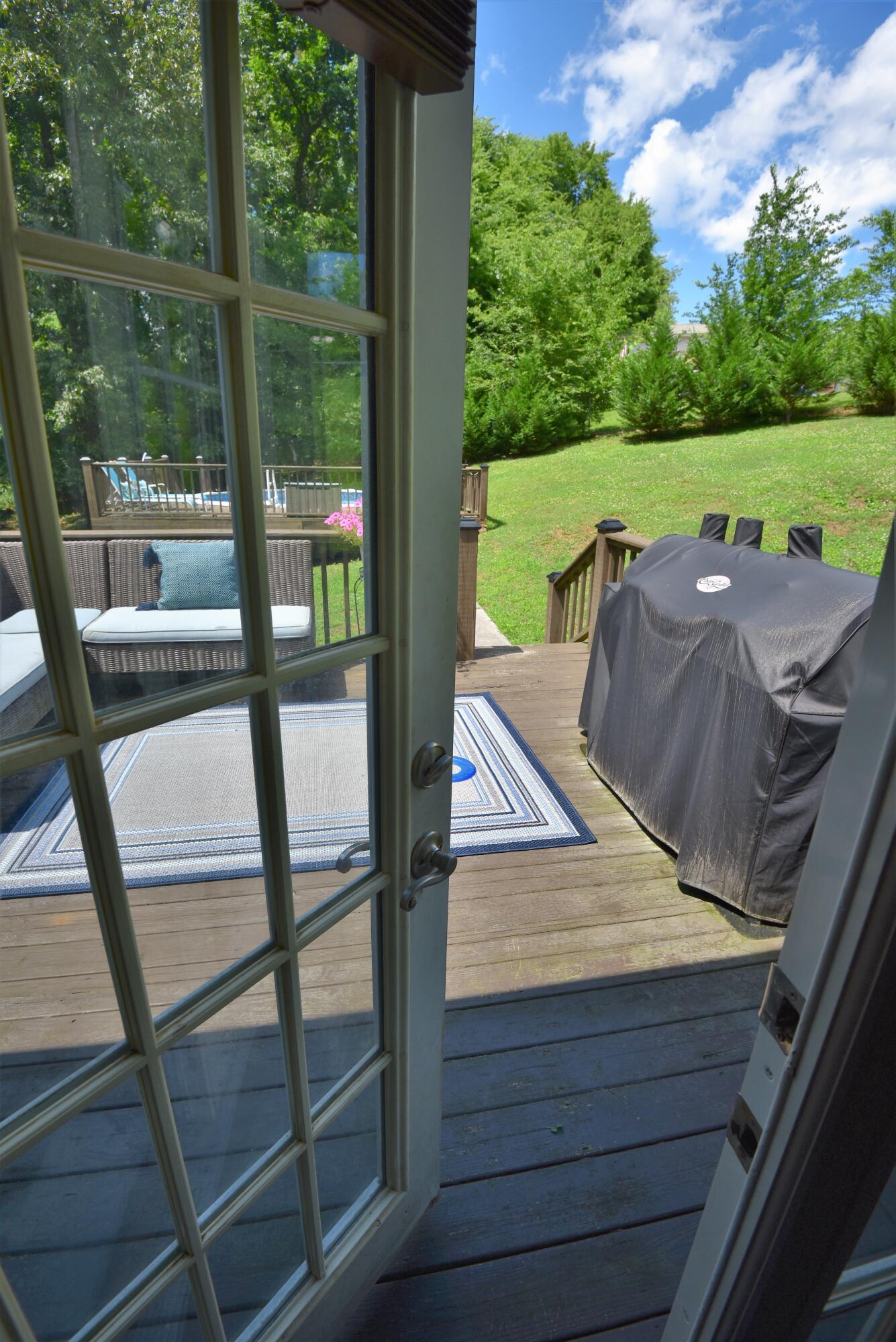 1503 North Chester Road Hixson, TN 37343 - Photo 45 of 50 back deck