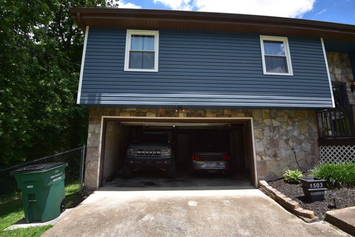 1503 North Chester Road Hixson, TN 37343 - Photo 5 of 50 two car garage