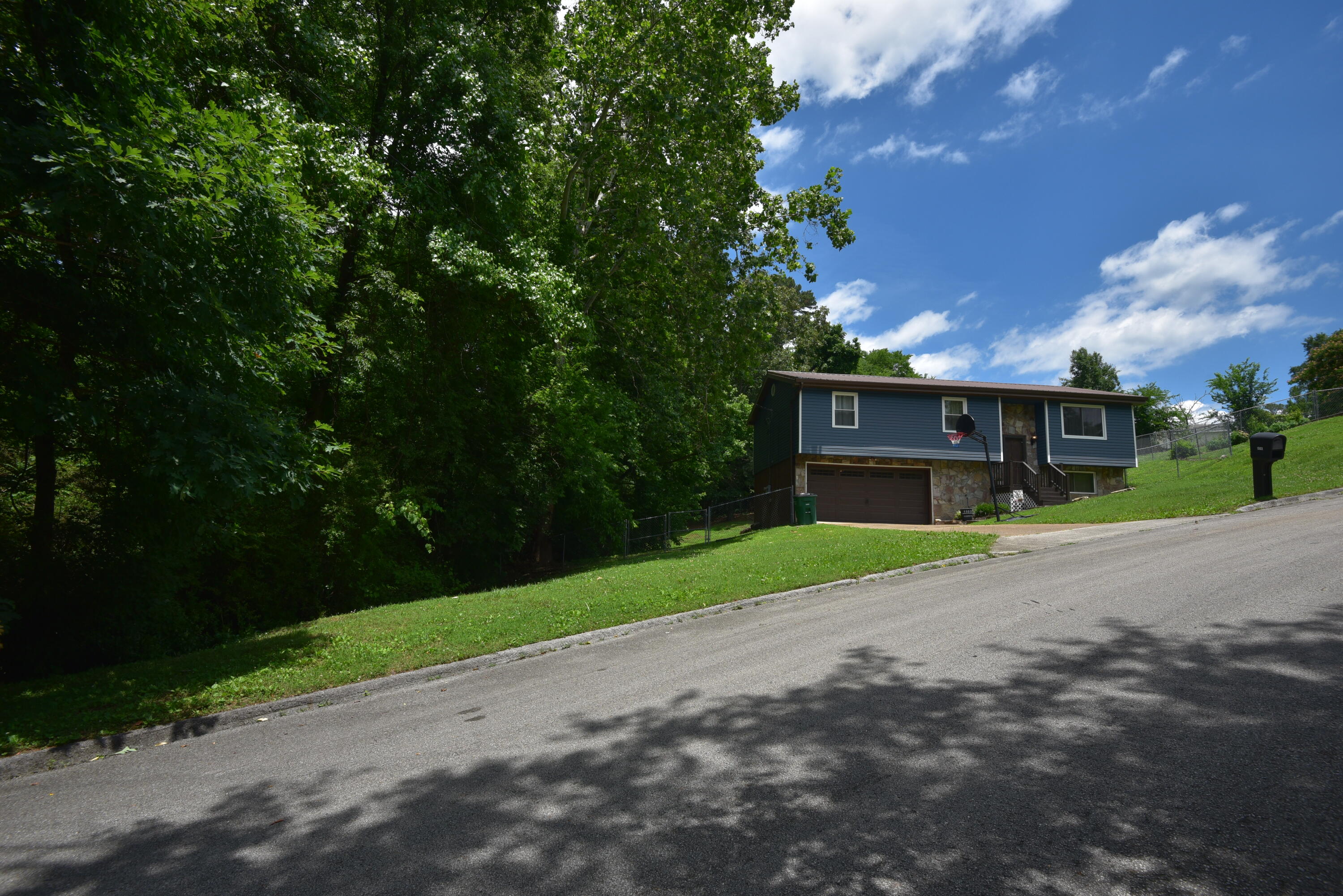 1503 North Chester Road Hixson, TN 37343 - Photo 6 of 50 street