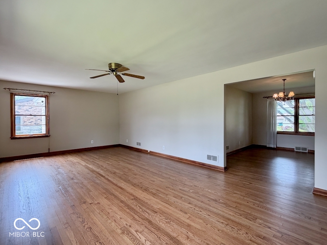 312 South Carr Road Plainfield, IN 46168 - Photo 4 of 45