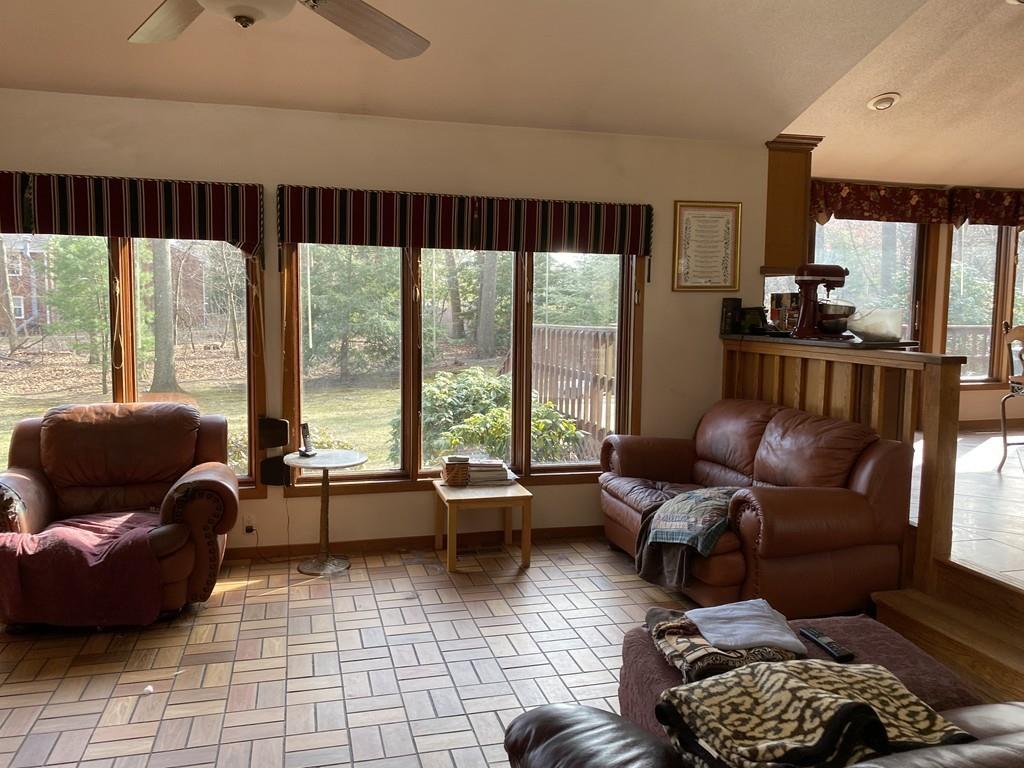 111 Edgewater Road Agawam, MA 01001 - Photo 8 of 15 Gallery Image 8