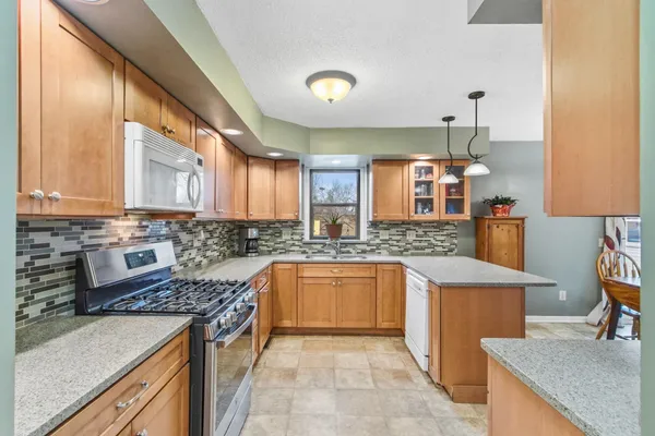 $400,000 | W7959 Jonathan Drive, Pardeeville, WI 53954