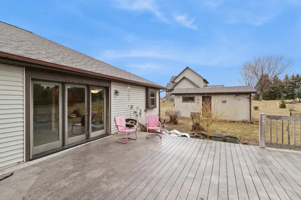 $400,000 | W7959 Jonathan Drive, Pardeeville, WI 53954