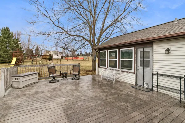 $400,000 | W7959 Jonathan Drive, Pardeeville, WI 53954