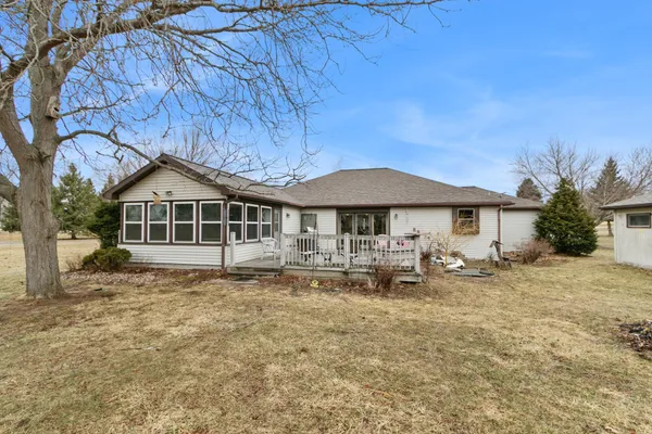 $400,000 | W7959 Jonathan Drive, Pardeeville, WI 53954