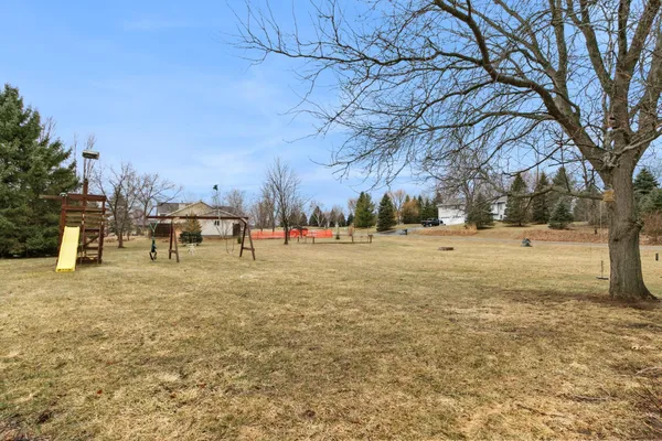 $400,000 | W7959 Jonathan Drive, Pardeeville, WI 53954