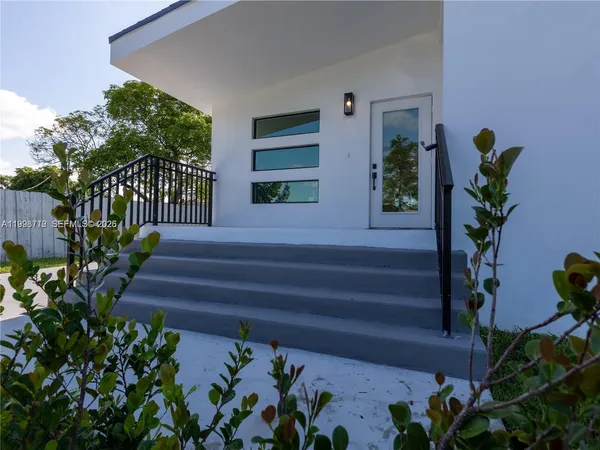 $484,000 | 404 Northwest 15th Avenue, Pompano Beach, FL 33069