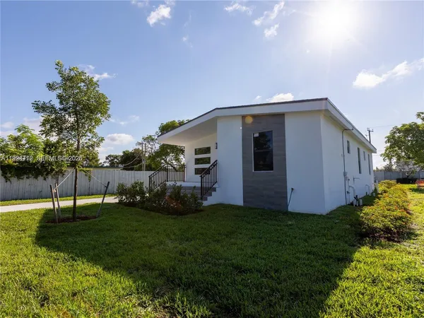 $484,000 | 404 Northwest 15th Avenue, Pompano Beach, FL 33069