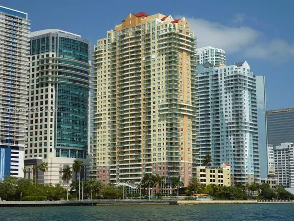 $5,000 | 1155 Brickell Bay Drive, Unit 2309, Miami, FL 33131