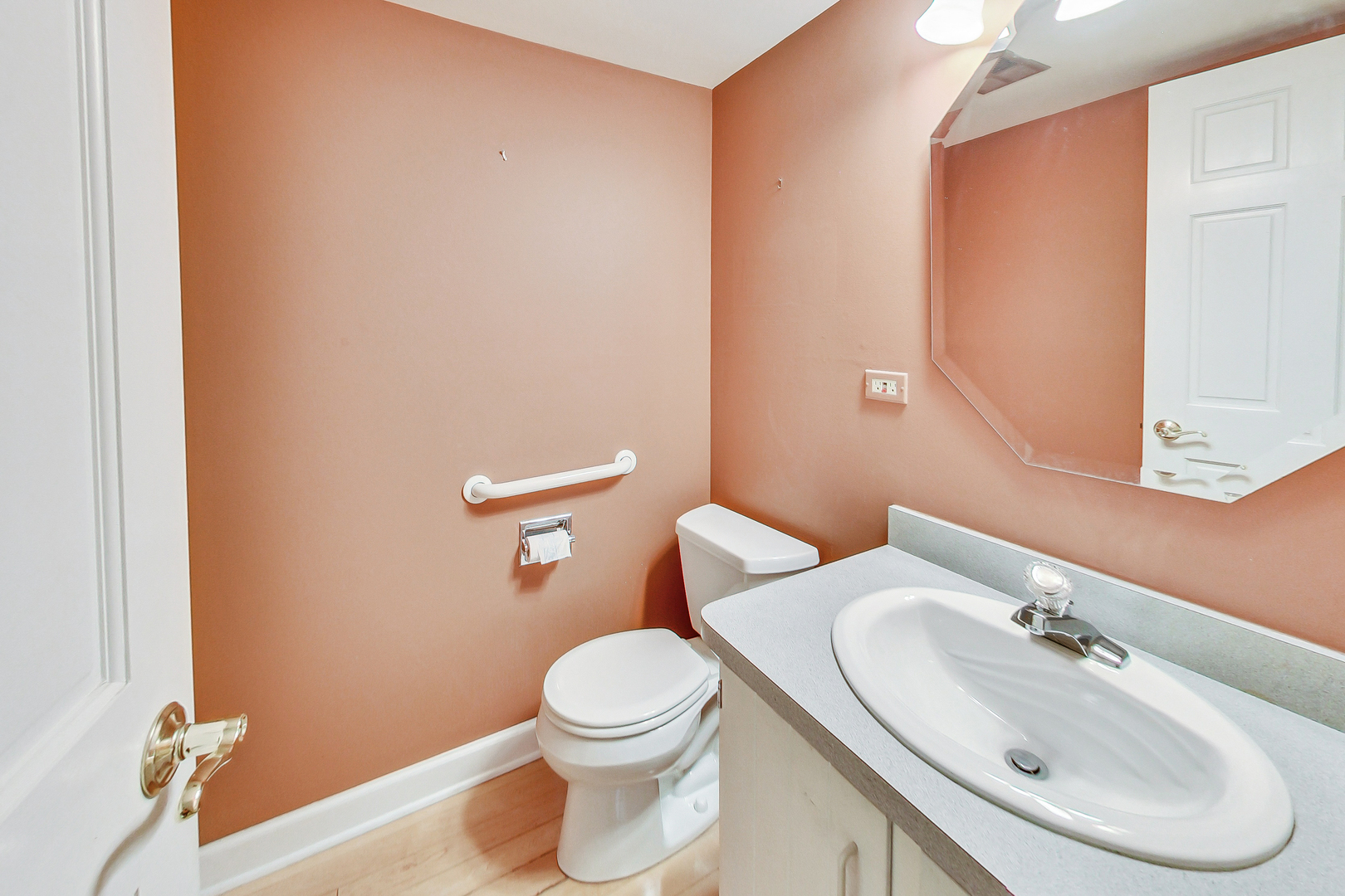1625 Winnetka Road Glenview, IL 60025 - Photo 16 of 40 Gallery Image 16