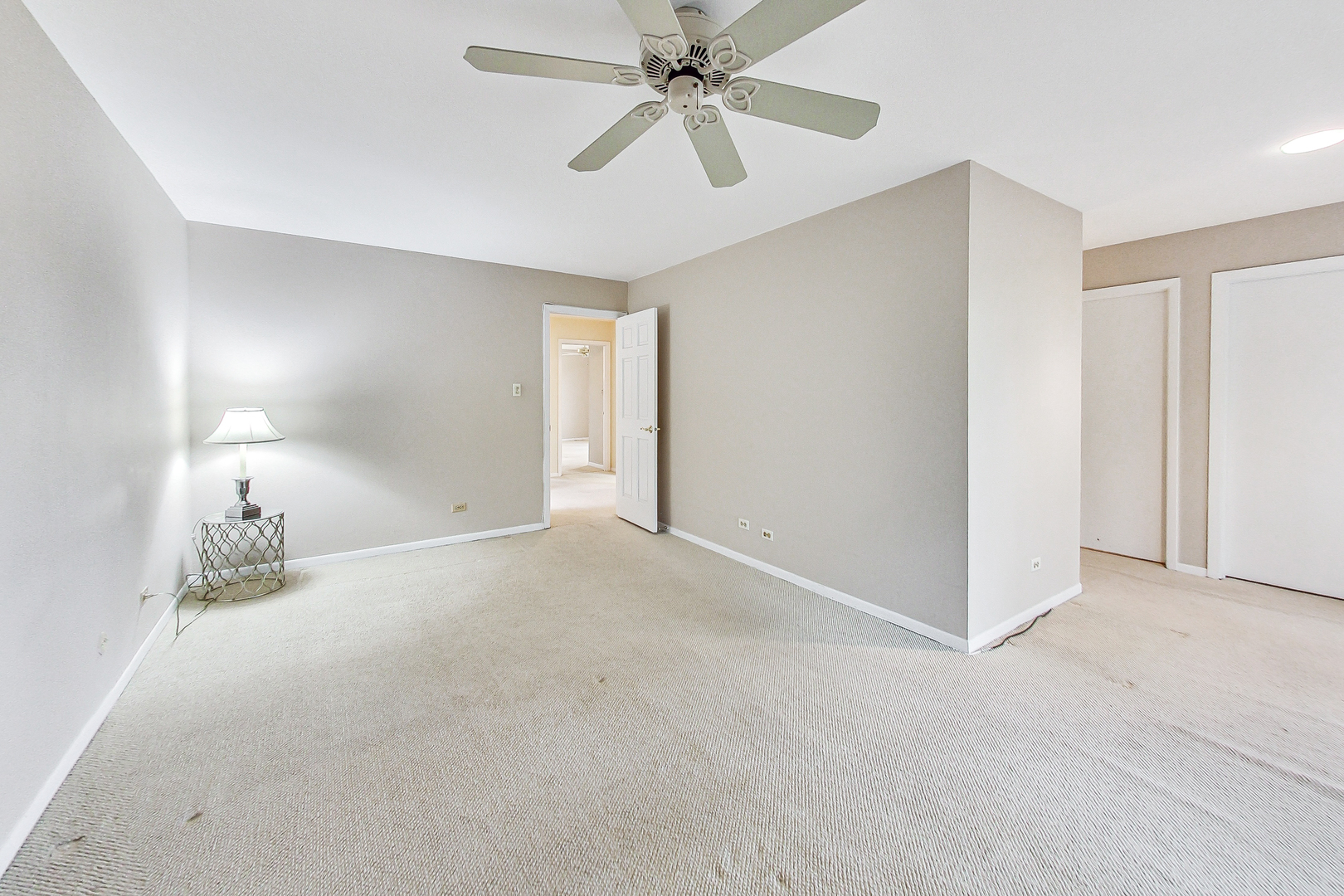 1625 Winnetka Road Glenview, IL 60025 - Photo 19 of 40 Gallery Image 19