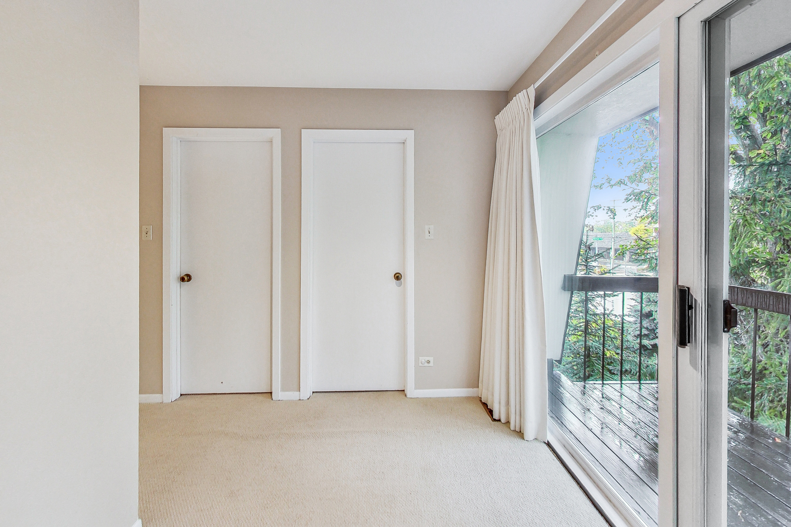 1625 Winnetka Road Glenview, IL 60025 - Photo 21 of 40 Gallery Image 21