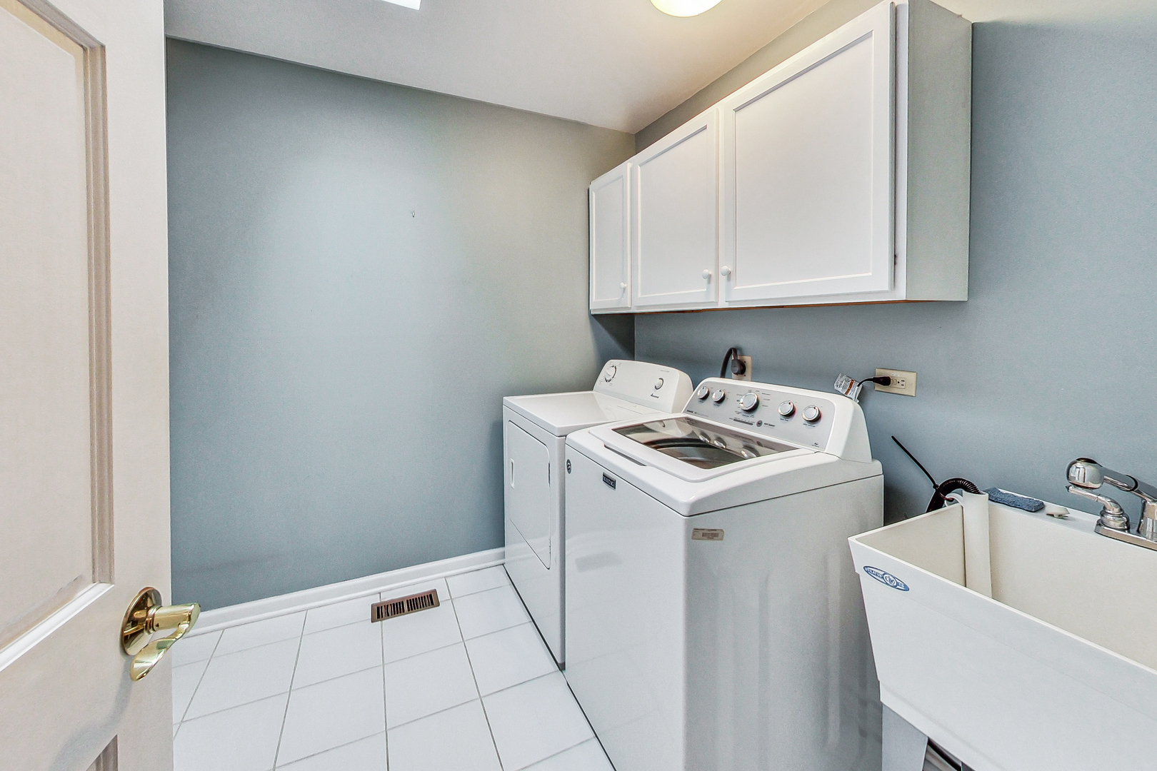 1625 Winnetka Road Glenview, IL 60025 - Photo 32 of 40 Gallery Image 32
