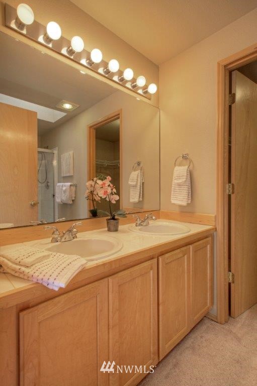 14457 Southeast 185th Place Renton, WA 98058 - Photo 12 of 19 Gallery Image 12