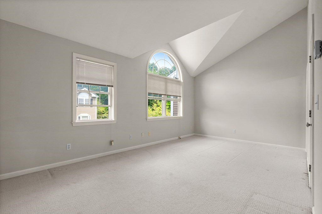 600 Trapelo Road, Unit 17 Waltham, MA 02452 - Photo 13 of 21 Gallery Image 13