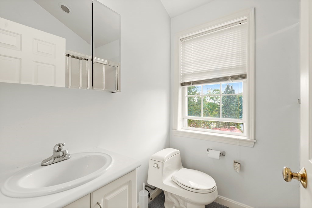 600 Trapelo Road, Unit 17 Waltham, MA 02452 - Photo 16 of 21 Gallery Image 16