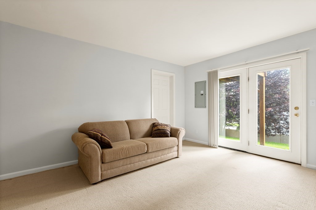 600 Trapelo Road, Unit 17 Waltham, MA 02452 - Photo 19 of 21 Gallery Image 19