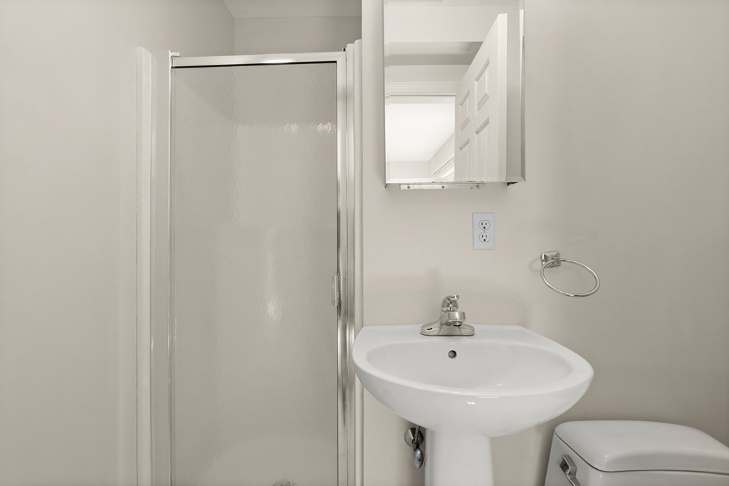 600 Trapelo Road, Unit 17 Waltham, MA 02452 - Photo 20 of 21 Gallery Image 20