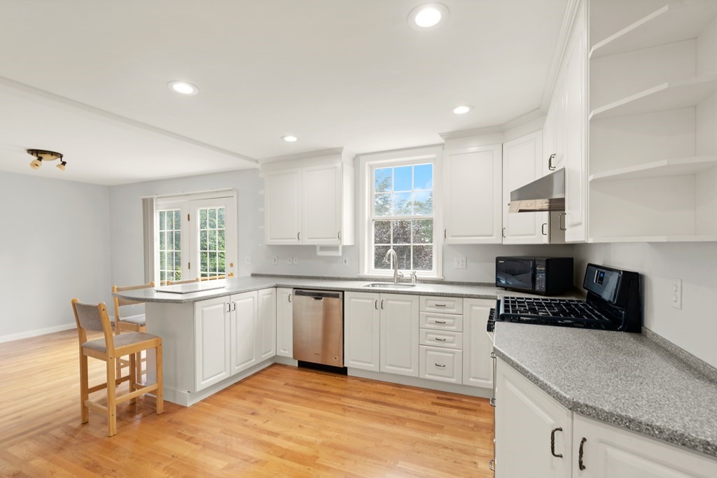 600 Trapelo Road, Unit 17 Waltham, MA 02452 - Photo 7 of 21 Gallery Image 7