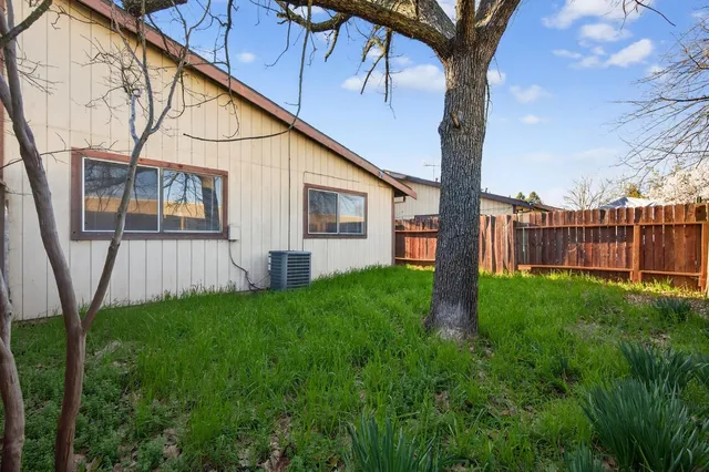 $369,000 | 7639 Clover Woods Court, Sacramento, CA 95828