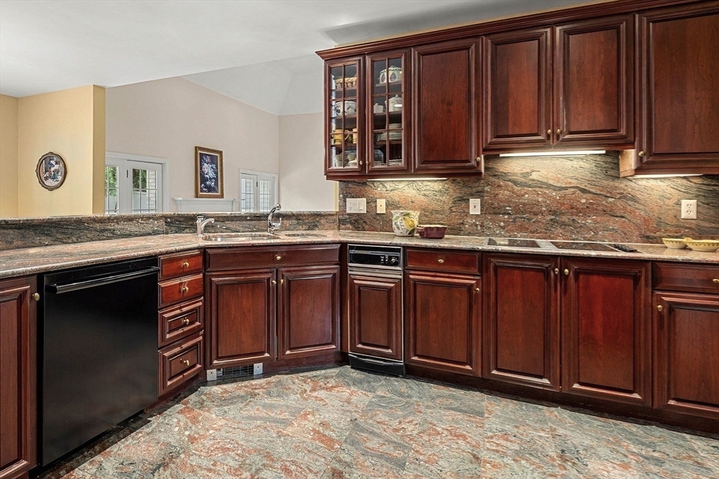 5 Concord Road Stoneham, MA 02180 - Photo 11 of 34